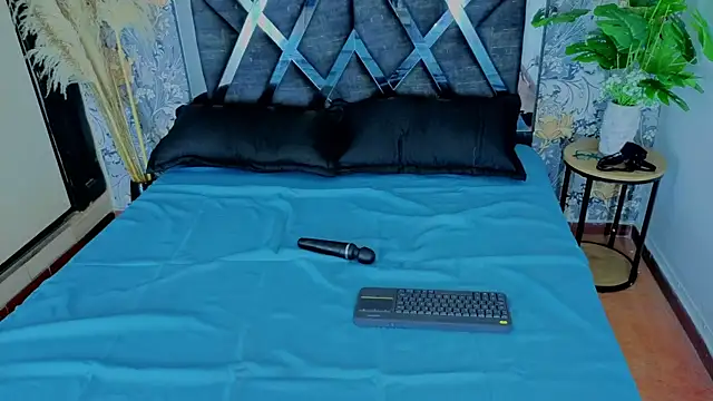 hinata_itachi live sex cam