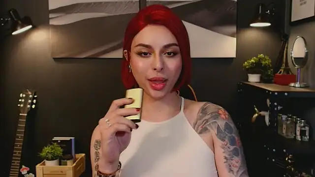 LetisiaRocks live sex cam