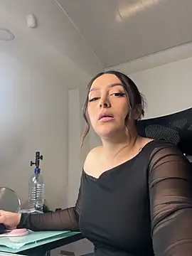 _KimberlyClars_'s cam snapshot