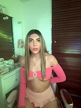 LadyCandy25's cam snapshot