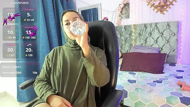 BadraSaadi live sex cam