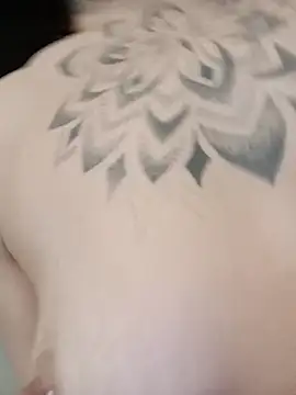 Porcellina181 live sex cam