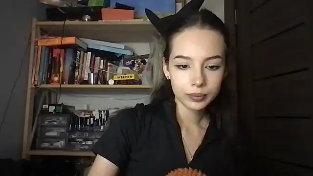 Yuna5343 live sex cam