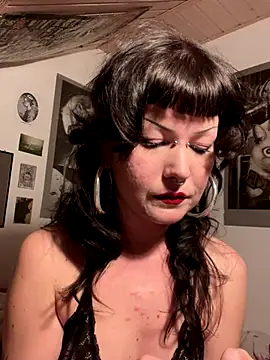 LunaNeraa live sex cam