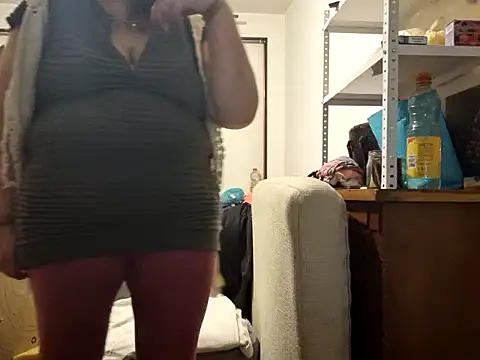 Samantha_Squirt@xh live sex cam