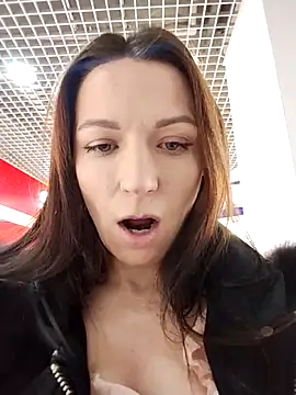 Brilliant-Queen1 live sex cam