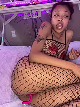 rubywithpearls live sex cam