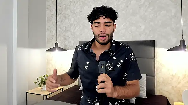 RaphaelDufort live sex cam