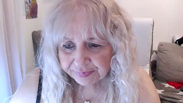 SusiLifeXXX live sex cam