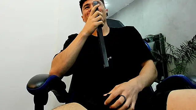 roan_birkin live sex cam