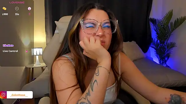 dakottaa_ live sex cam