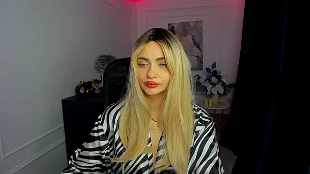 LeslieMineg live sex cam