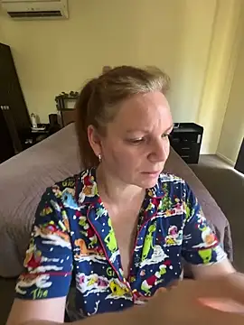 AussieKittyPurr live sex cam