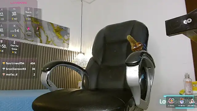 Dyla_n18 live sex cam