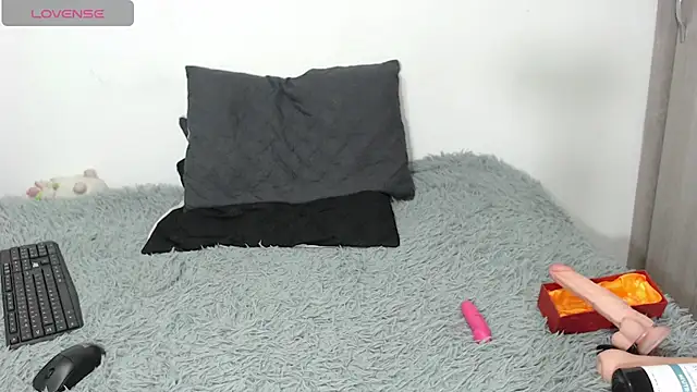 Solwynne's cam snapshot