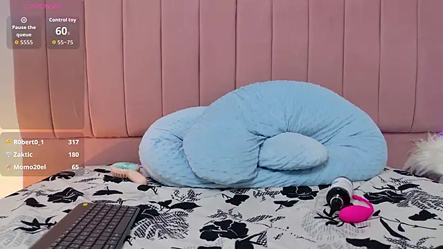 sukilove18 live sex cam