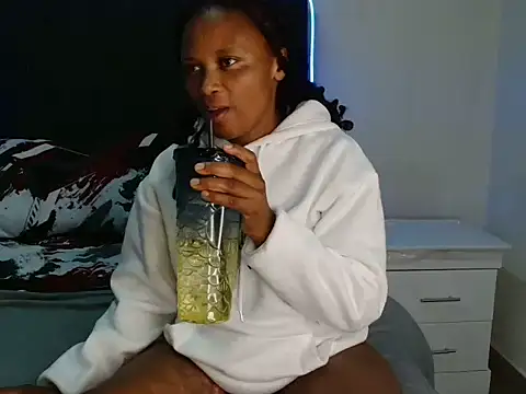 Sex_bomb30's cam snapshot