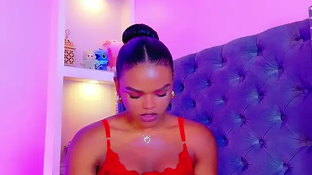 CamiEstrada live sex cam