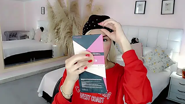 nathalialoes1 live sex cam