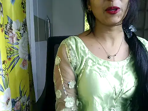 Juicy_Candy live sex cam