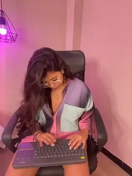 Scarletrose_'s cam snapshot