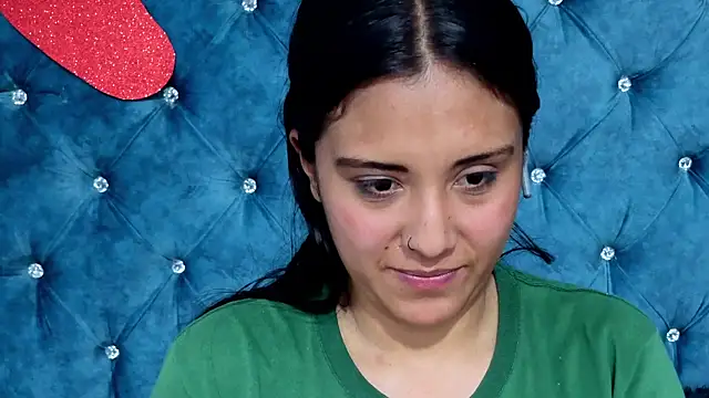 EmilyGala's cam snapshot