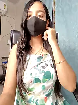 Parinaaz18 live sex cam