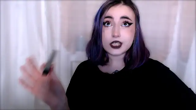 purplewitch's cam snapshot