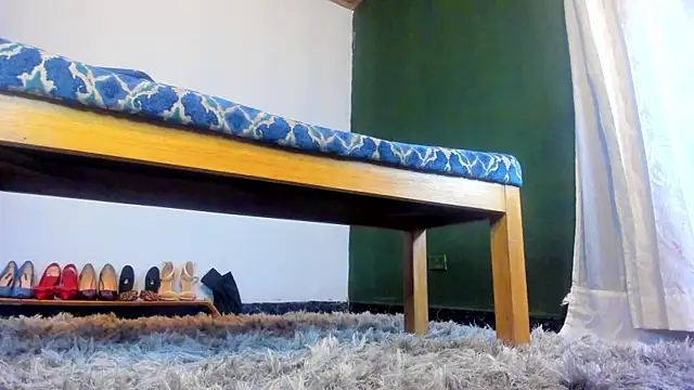 Velourmuse live sex cam