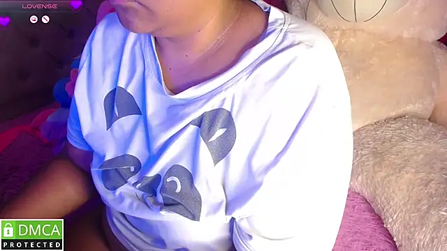 KittyHot20 live sex cam