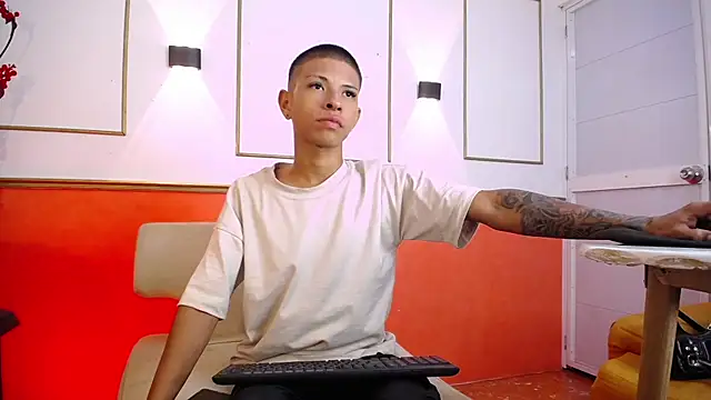 Tessachains_2_ live sex cam