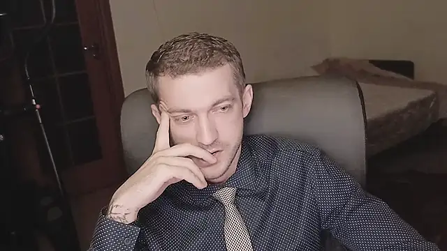 333Alone_in_theDark777's cam snapshot