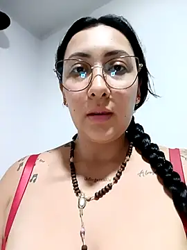 You-kitty2025 live sex cam