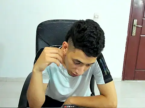 Chandler_ken live sex cam