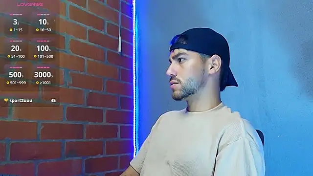 Leandro_valenzuela live sex cam