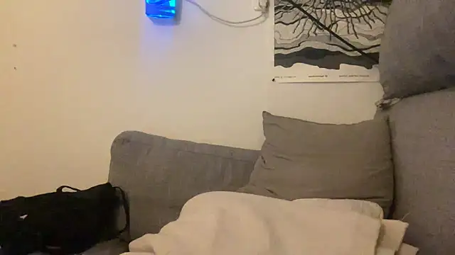 P4RtYBOII92 live sex cam