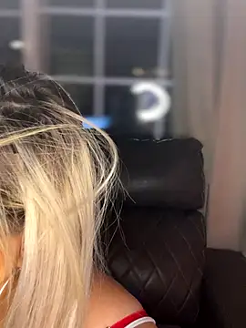 LittleMissEeve live sex cam