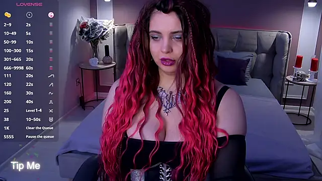 Miss_Maya_Mils live sex cam