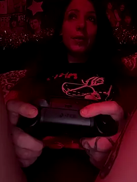 MissMidnightUK live sex cam