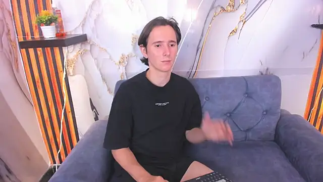 Aaron_LatinMen2's cam snapshot