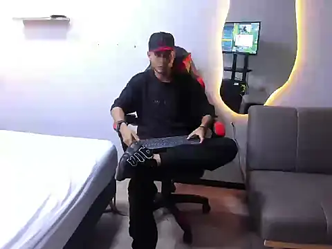 MatthewCullen's cam snapshot