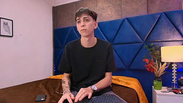 Lion_Foster01 live sex cam