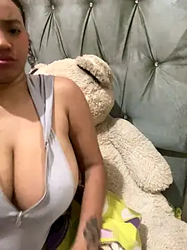 MalaikaBrown live sex cam