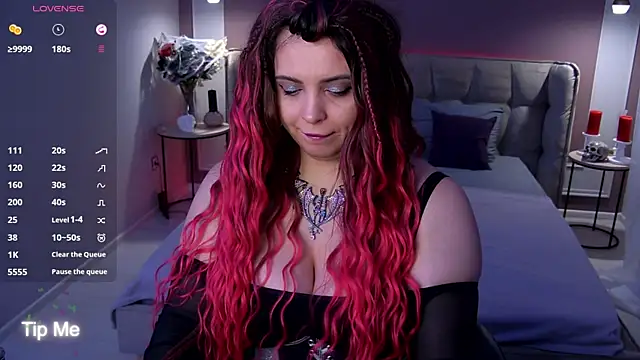 Miss_Maya_Mils live sex cam