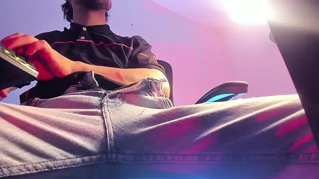 s_sven03 live sex cam