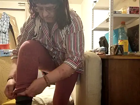 Samantha_Squirt@xh live sex cam