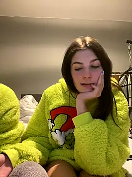 YoungCouple2007 live sex cam