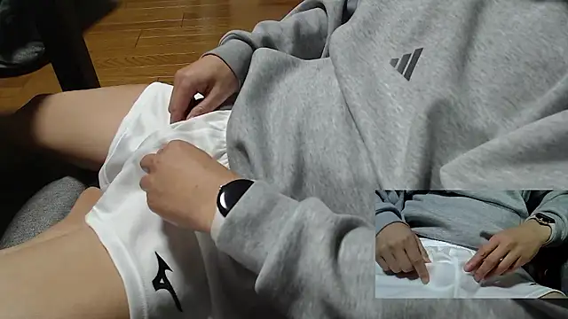 Yasu2000 live sex cam