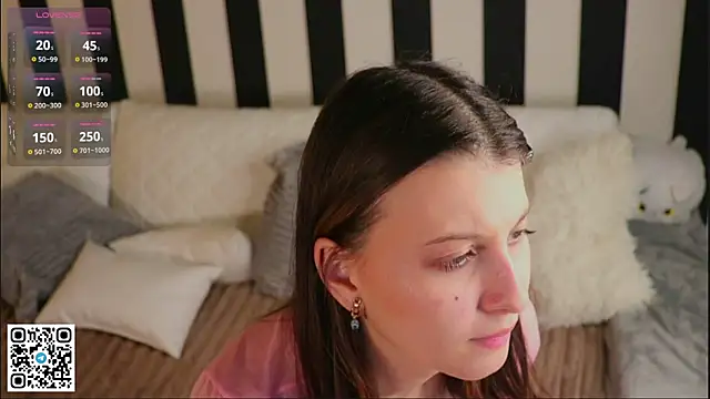 LorinaMaffitt live sex cam