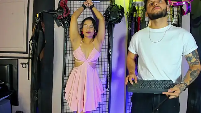 Twisted_Fantasy live sex cam